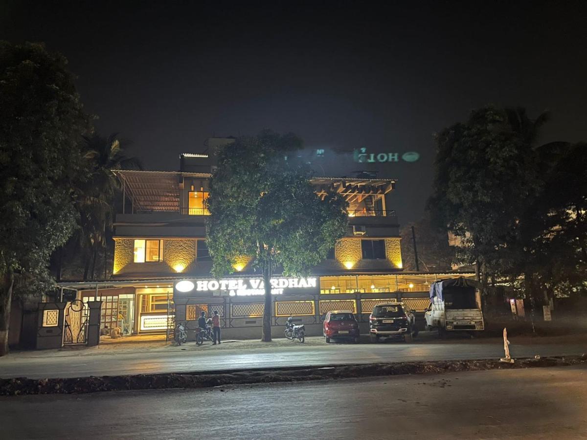Hotel Vardhan Silvassa Exteriér fotografie
